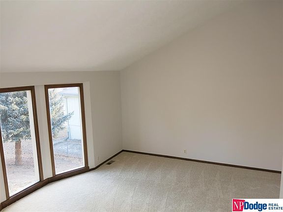 3rd image of 1103 Laramie Cir