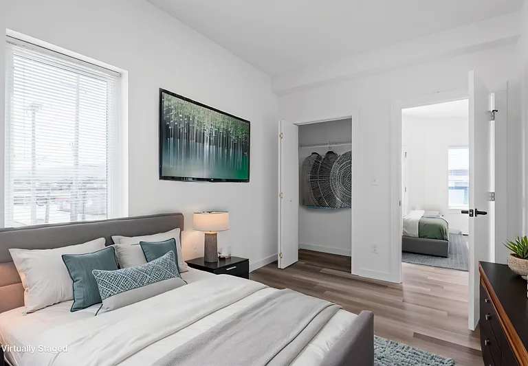 East Line Apartments — Photo 4