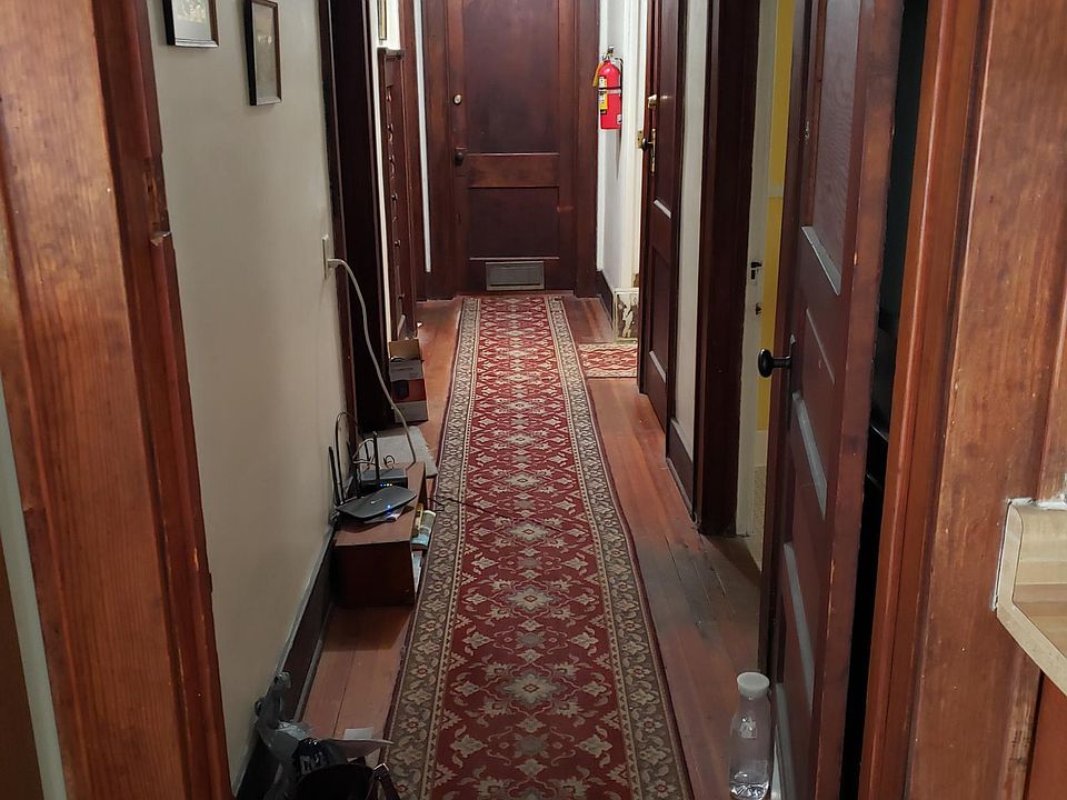 Hallway (common area)