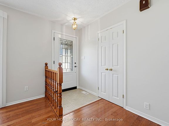 4th image of 17 Carole St