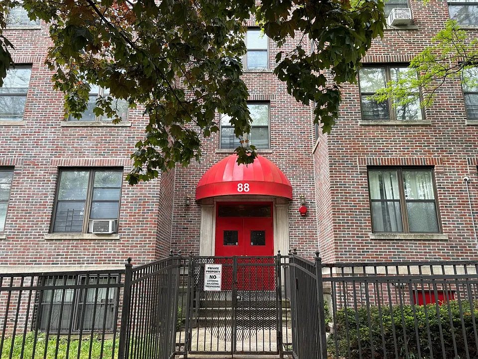 88 Grafton Ave #3A