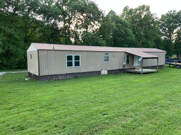 1303 Town Branch Rd