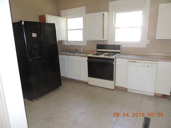 5th image of 2531 Olive St