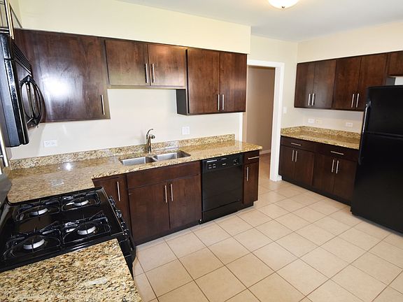 5th image of 10029 S Kilbourn Ave