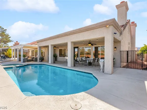 2900 Crown Ridge Dr, Las Vegas, NV 89134