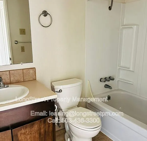 933A NW Sequoia Ave — Photo 26