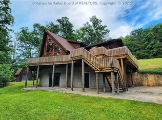 87 Country Oaks Ln, Charleston, WV 25312