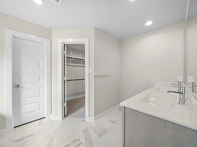 3327 Tilley Dr — Photo 21