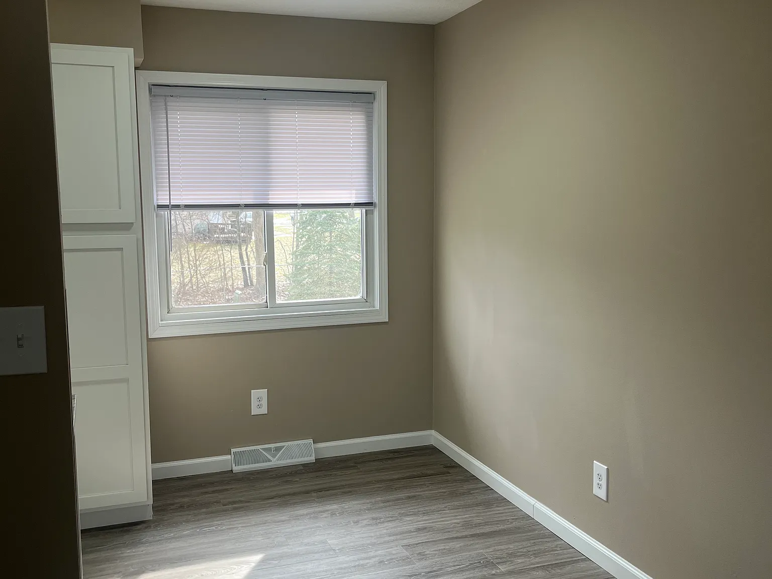 2 bed, 1.5 bath, 900 sqft, $1,450 — Photo 3