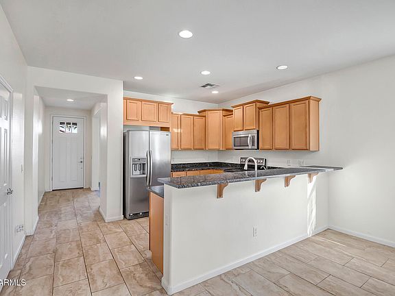 4th image of 17027 W MOHAVE Street