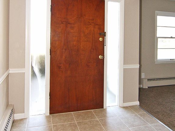 3rd image of 19725 Heather Ln