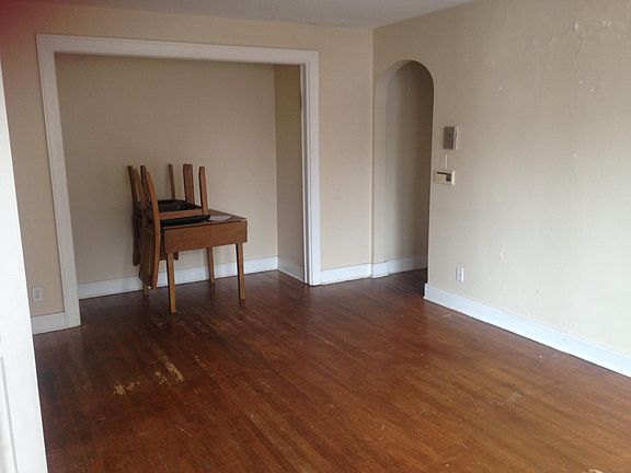3rd image of 19 Hodge Ave APT 11