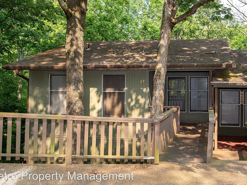 1st image of 27 Dogwood Dr