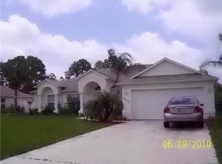 2812 Serenity Cir, Fort Pierce, FL 34981