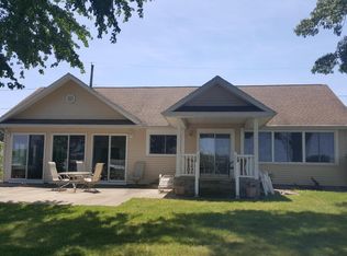 60732 Shoreline Dr, Burr Oak, MI 49030