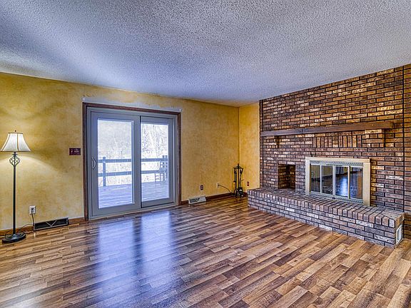 3rd image of 1603 Cottonwood Dr