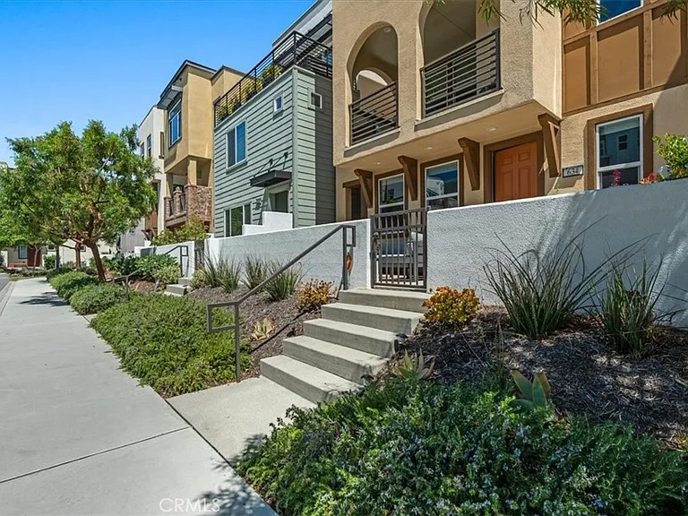 634 Daniel Freeman Cir — Photo 43