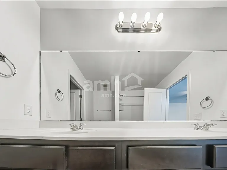 201 Orion Way — Photo 11