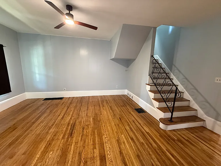 483 Auburn Ave — Photo 3