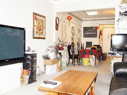 5th image of 8375 Woodhaven Blvd APT 5U
