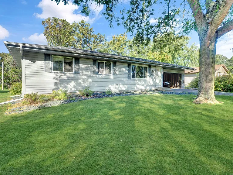 8240 Sunnyside Rd — Photo 14