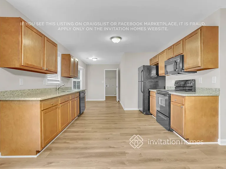 3766 Paddington Trl — Photo 11