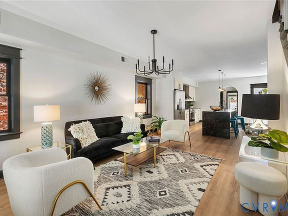 5th image of 2627 Kensington Ave