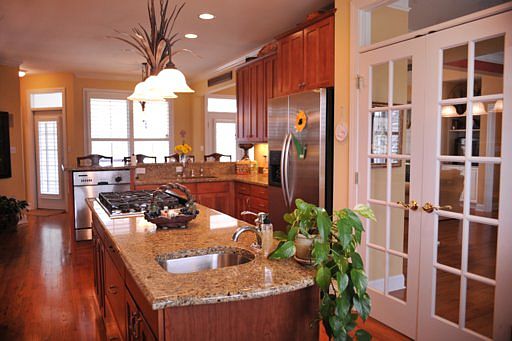 5th image of 916 Vista Oaks Ln