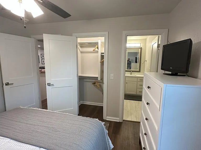 1007 S Pickard Ave — Photo 10