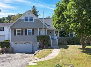 84 Lake Shore Dr, Mahopac, NY 10541