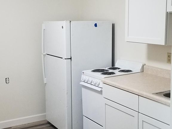 3rd image of 116 W Benson St #1R