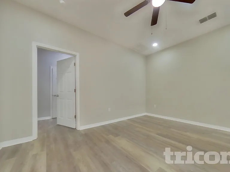 408 E Idlewild Ave — Photo 4