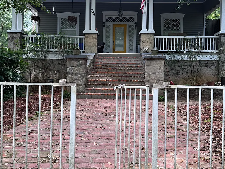 744 Saint Charles Ave NE #B — Photo 15