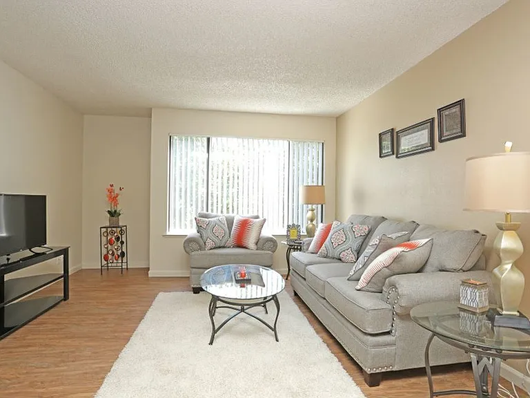 Hunter Place — Photo 5