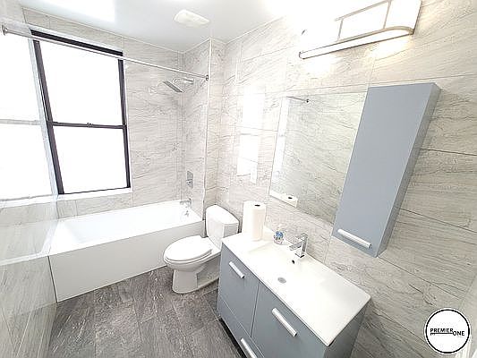 4th image of 156 W 141st St #24