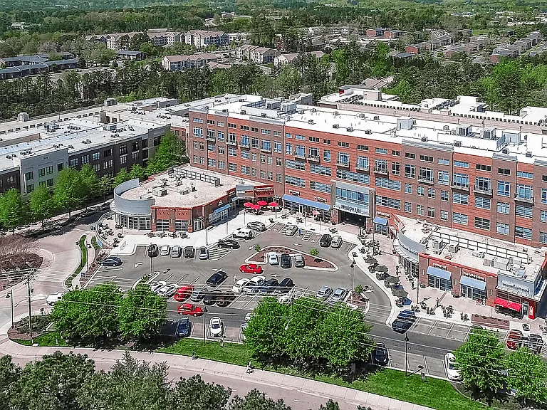 The Flats Exchange on Erwin Apartments — Photo 8