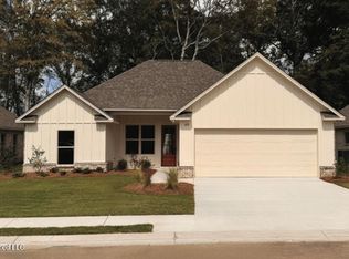 412 Butternut Dr, Canton, MS 39046
