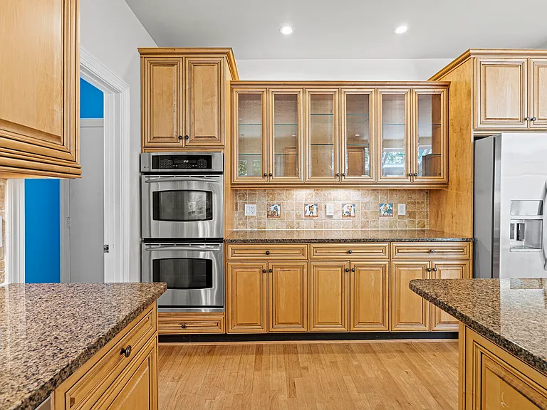 7926 Long Ridge Ct — Photo 16