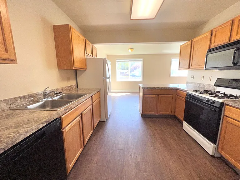 1308 N Brooklane St — Photo 12