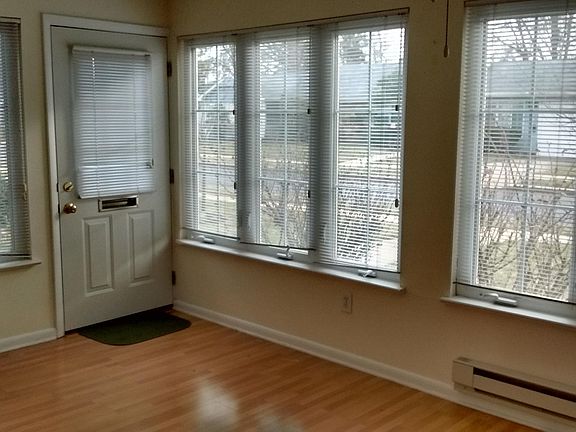 3rd image of 2A Carnation Dr #1001