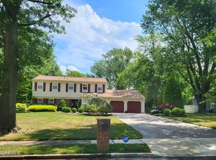 135 Sunnybrook Dr, Freehold, NJ 07728