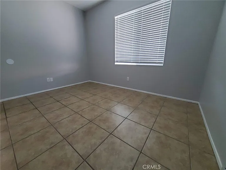 43435 Tylman St — Photo 15