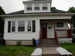 110 Lafayette St, Pawtucket, RI 02860