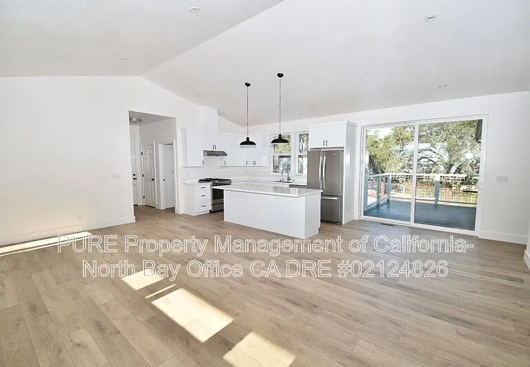 510 Fairview Ct #A — Photo 10