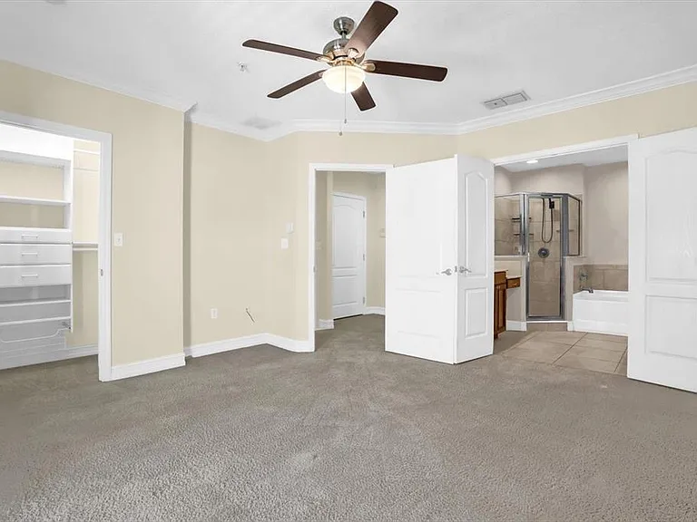 4636 Messina Dr — Photo 22