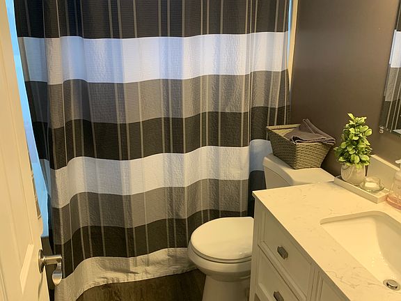 4th image of 9545 Kennedy Ave #2