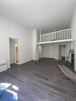 Rented by Voro NYC | media 26