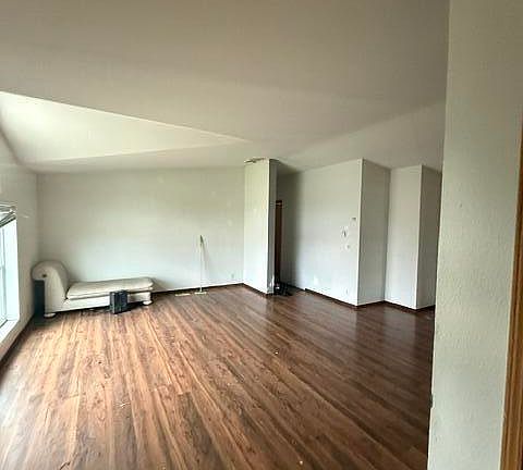 5th image of 399 SE Idlewood St