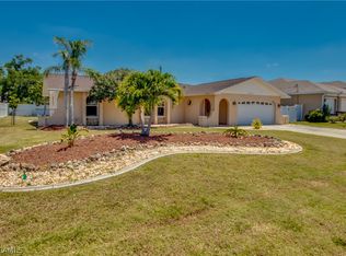 3631 SW 6th Pl, Cape Coral, FL 33914