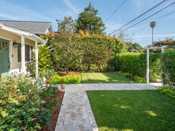 341 Mohawk Rd, Santa Barbara, CA 93109